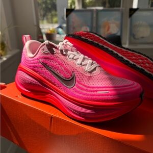 Nike Women’s Hot Pink Gradient ZoomX Running Shoes